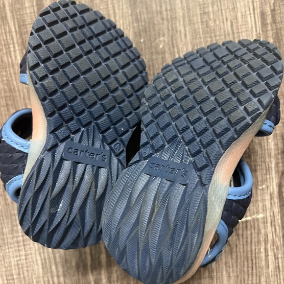 NWT Carter’s Toddler Shark Light-Up Sandals Toddler size 4 M - Picture 5 of 7